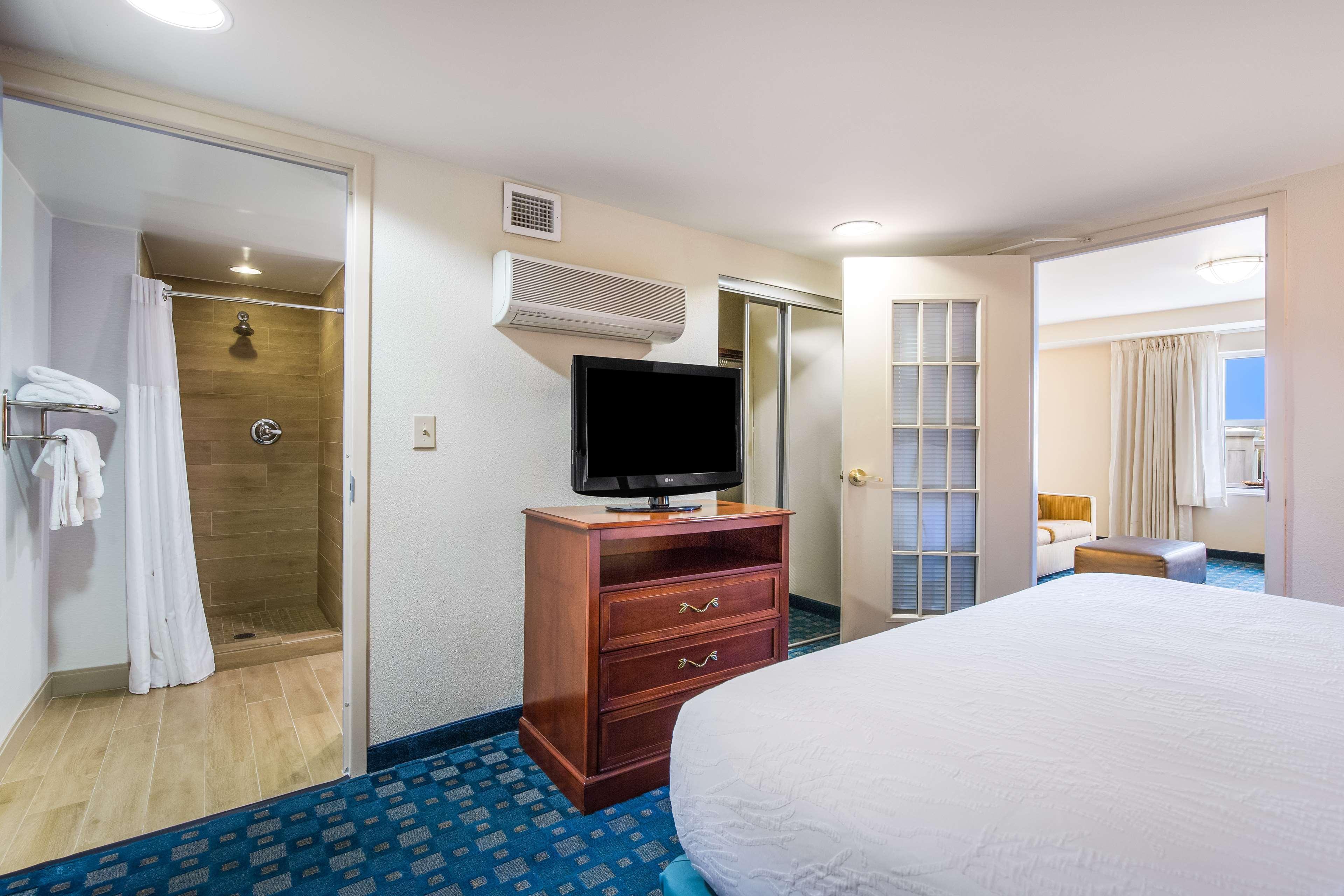 Hilton Garden Inn Suffolk Riverfront Exterior photo