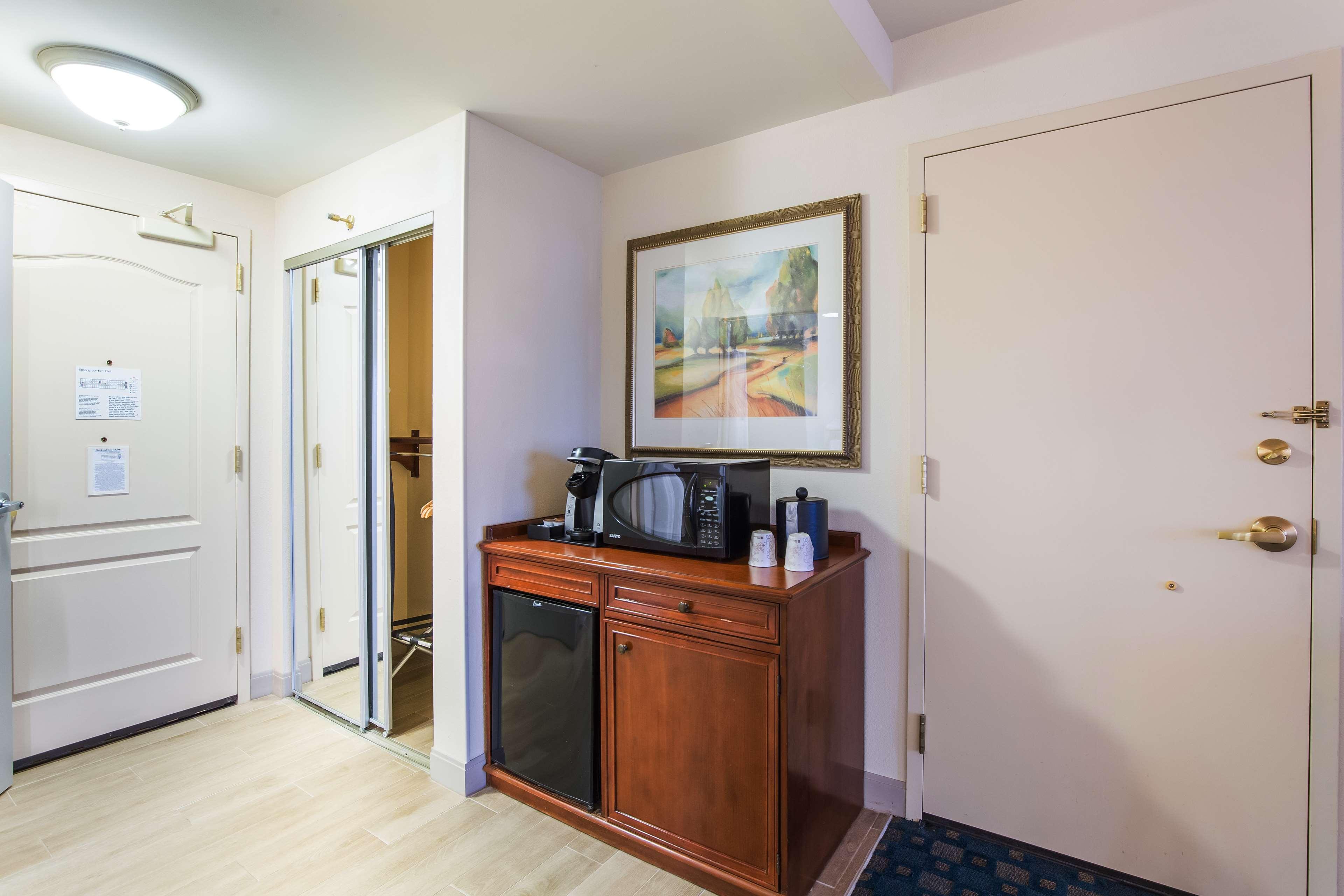 Hilton Garden Inn Suffolk Riverfront Exterior photo